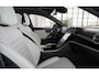 Mercedes-Benz C-klasse 300 e 4MATIC AMG Line | Burmester 3D Surround Sound systeem | Panoramaschuifdak | Aktiver Abstands-Assistent DISTRONIC | : AMG Line Interieur | Stuurwiel verwarmd | Memory stoelen |