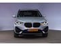 BMW X1 20i 192pk Executive Edition Aut. [ LED Head-up Sportstoelen ]