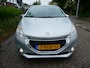 Peugeot 208 1.2 VTi Style 5-deurs Airco Cruise Navi Trekhaak 1150kg.