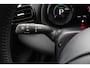 Toyota Yaris 1.5 Hybrid Executive | Head up display | Parkeersensoren | Trekhaak | Leder / Stof bekleding |