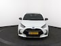 Toyota Yaris 1.5 Hybrid Executive | Head up display | Parkeersensoren | Trekhaak | Leder / Stof bekleding |