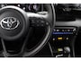 Toyota Yaris 1.5 Hybrid Executive | Head up display | Parkeersensoren | Trekhaak | Leder / Stof bekleding |