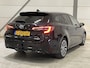 Toyota Corolla Touring Sports 1.8 Hybrid Dynamic | Trekhaak | Camera | Carplay | Stoelverwarming | Keyless | Digital Cockpit | 17"LM velgen |