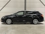 Toyota Corolla Touring Sports 1.8 Hybrid Dynamic | Trekhaak | Camera | Carplay | Stoelverwarming | Keyless | Digital Cockpit | 17"LM velgen |