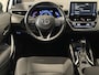 Toyota Corolla Touring Sports 1.8 Hybrid Dynamic | Trekhaak | Camera | Carplay | Stoelverwarming | Keyless | Digital Cockpit | 17"LM velgen |