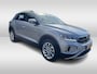 Volkswagen T-Roc 1.0 TSI Life Extra getint glas / 17"LM velgen / Airco / Cockpit Pro / Apple Carplay/Android Auto Fabrieksgarantie tot 20-01-2027 of 100.000 km.