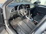 Volkswagen T-Roc 1.0 TSI Life Extra getint glas / 17"LM velgen / Airco / Cockpit Pro / Apple Carplay/Android Auto Fabrieksgarantie tot 20-01-2027 of 100.000 km.