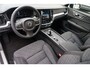 Volvo V60 2.0 B3 Essential Edition Adaptieve Cruise Control | Parkeercamera Achter | Google Infotainment | LED-Koplampen