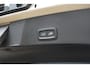 Volvo EX40 Single Motor Extended Range Plus | Pilot assist | Dode hoek detectie | Stoel- & stuurwielverwarming