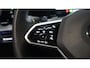 Volkswagen Golf VIII 1.5 eTSI R-Line ACC-AMBIANCE-CAMERA-HARMAN KARDON-IQ LIGHT-PANORAMA-NAVIGATIE