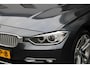 BMW 3-Serie 320i xDrive High Ex.