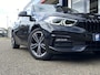 BMW 1-Serie 118i Executive Edition / NL-Auto / Dealer-Onderhouden / Cruise-Control / Climate-Control / Apple-Carplay & Android-Auto / Afneembare-Trekhaak / Sportstuur & Sportstoelen / DAB Radio-Bluetooth / Navi / LED / PDC V+A met Camera / 17'' LMV / ENZ.