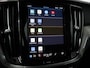Volvo V60 T6 AWD Plug-in hybrid AWD Plus Dark / Trekhaak / Pano. dak / Harman Kardon / Achter- voor- en stuurverwarming / Contour Stoelen / 360 camera /