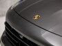 Porsche Cayenne 3.0 340Pk (PANORAMADAK, APPLE CARPLAY, GROOT NAVI, LUCHTVERING, SPORTCHRONO, ADAPTIVE CRUISE, MEMORY SEATS, 360 CAMERA, GETINT GLAS, NIEUWSTAAT)