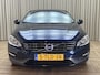 Volvo V60 1.6 D2 Kinetic *Trekhaak* Navi + HDD / Distributie v.v. / Digi Dash / PDC / Org. NL + NAP