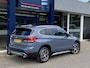 BMW X1 sDrive20i Business Edition Plus / Automaat / NL-Auto / Dealer-Onderhouden / Vol-Leder / Stoelverwarming / Open-Panodak / Cruise-Control / Head-Up-Display / Elektr.-Achterklep / DAB Radio-Bluetooth / Navi / LED / PDC V+A met Camera / 18'' LMV / ENZ.