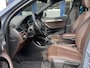 BMW X1 sDrive20i Business Edition Plus / Automaat / NL-Auto / Dealer-Onderhouden / Vol-Leder / Stoelverwarming / Open-Panodak / Cruise-Control / Head-Up-Display / Elektr.-Achterklep / DAB Radio-Bluetooth / Navi / LED / PDC V+A met Camera / 18'' LMV / ENZ.