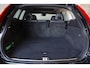 Volvo XC60 T5 Polar Plus - Standkachel - Panoramadak - Elektr. bedienb. voorstoelen met geheugen - Parkeercamera achter - Adaptieve koplampen - Volvo On Call - Voorruit verwarming - Verwarmde voorstoelen - Parkeersensoren voor & achter - Navigatie - 18" LMV