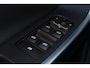 Volvo XC60 T5 Polar Plus - Standkachel - Panoramadak - Elektr. bedienb. voorstoelen met geheugen - Parkeercamera achter - Adaptieve koplampen - Volvo On Call - Voorruit verwarming - Verwarmde voorstoelen - Parkeersensoren voor & achter - Navigatie - 18" LMV