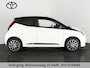Toyota Aygo 1.0 VVT-i X-PLAY AUTOMAAT BI-TONE AIRCO. CAMERA. GARANTIE TOT 4-2029 !!