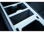 Land Rover Defender 110 2.0 P300e 110 S | Heritage | Voorstoelen verwarmd | Afneembare trekhaak | Schuif/Kantel dak |