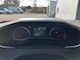 Peugeot 2008 1.2 Turbo 100PK Active Pack | Navigatie Via Telefoon | Stoelverwarming | LED | Lichtmetaal | Camera | Parkeersensoren Achter | Cruise Control | Climate control | LED Dagrijverlichting .