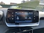 Peugeot 2008 1.2 Turbo 100PK Active Pack | Navigatie Via Telefoon | Stoelverwarming | LED | Lichtmetaal | Camera | Parkeersensoren Achter | Cruise Control | Climate control | LED Dagrijverlichting .