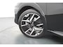 Peugeot 208 1.2 Hybrid 145pk e-DCS6 GT | Navigatie | Alcantara | Massagestoel |360 Graden Camera | Adaptive Cruise | Stoelverwarming |