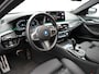 BMW 5-Serie Touring 530e xDrive M Sport Plug in Hybrid | PHEV | Adaptive Cruise | Meesturende achteras | Lederen Sportstoelen Memory | Adaptive Onderstel | Carplay | Camera | LED |