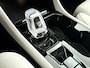 Volvo XC40 T4 Aut. Recharge Inscription | Panoramadak | Trekhaak | Stoel- en stuurverwarming