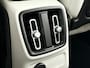Volvo XC40 T4 Aut. Recharge Inscription | Panoramadak | Trekhaak | Stoel- en stuurverwarming