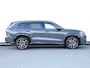 Volkswagen Tayron 1.5 eHybrid R-Line Edition 204 pk DSG | Panoramadak | Side Assist | Keyless | Matrix LED | Stuur- en stoelverwarming | 360 Camera | Head-up Display