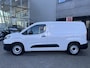 Toyota ProAce City LONG Navigator 50 kWh NIEUW DIRECT LEVERBAAR BANK NAVI STUUR/STOELVERW CRUISE AIRCO APPLE/ANDROID