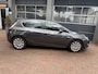 Opel Astra 1.6 Turbo Cosmo Schuifdak,Navi,Pdc,Cruise Bj 2010 180PK