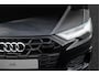 Audi A6 Avant 50 TFSI e quattro S edition Competition | Tour | Camera | Panoramadak | Stoelverwarming Automaat | Verwarmbare voorstoelen | Matrix LED-koplampen | Sportstoelen voor | Bekleding Leder/stof "Sequenz" | Achteruitrijcamera