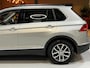 Volkswagen Tiguan 1.4 TSI ACT Connected Series Garantie Virtueel Trekhaak Navi Carplay Rijklaar