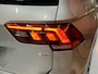 Volkswagen Tiguan 1.4 TSI ACT Connected Series Garantie Virtueel Trekhaak Navi Carplay Rijklaar