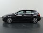 Mercedes-Benz A-klasse 180 Star Edition | Widescreen | Achteruitrijcamera | Led-koplampen | Parkeer assistent | Stoelverwarming |