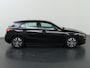 Mercedes-Benz A-klasse 180 Star Edition | Widescreen | Achteruitrijcamera | Led-koplampen | Parkeer assistent | Stoelverwarming |
