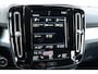 Volvo XC40 T5 Automaat Plug-in hybrid Plus Dark | Premium Audio by Harman en Kardon| Interieur Voorverwarming| Electrisch bedienbare voorstoelen| Parkeer Camera| Park Assist voor en achter| Semi Electrische Trekhaak.