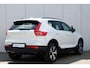 Volvo XC40 T5 Automaat Plug-in hybrid Plus Dark | Premium Audio by Harman en Kardon| Interieur Voorverwarming| Electrisch bedienbare voorstoelen| Parkeer Camera| Park Assist voor en achter| Semi Electrische Trekhaak.