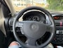 Opel Corsa 1.2-16V Rhythm LEUKE AUTO ZO INGERUILD DUS ZO WEG PRIJSJE