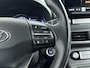 Hyundai Kona Electric EV Premium 64 kWh | 3-Fasen | Leer | Stoel +stuurverwarming | Bluelink app |  Navigatie | Camera |