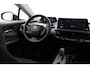 Toyota Prius 2.0 Plug-in Executive | Navigatie | 19 inch | Dodehoek detectie | Digitale binnenspiegel | Keyless