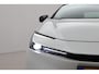 Toyota Prius 2.0 Plug-in Executive | Navigatie | 19 inch | Dodehoek detectie | Digitale binnenspiegel | Keyless