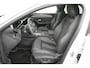 Peugeot 308 1.2 145pk Hybrid e-DCS6 GT | 360° Camera | Stoel/Stuurverwarming | Elektrisch Schuif/Kanteldak | Navigatie | Keyless