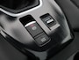 Nissan Qashqai 140pk MHEV Premiere Edition | All Season Banden | Panoramadak | Rondomzicht camera | Trekhaak |
