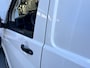 Volkswagen Transporter 2.0 TDI L2H1 150pk Airco Cruise controle Kastinrichting Laderkast Parkeersensoren achter Telefoonvoorbereiding 2-Persoons Usb aansluiting 1e eigenaar Euro 6 Bestel