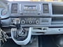 Volkswagen Transporter 2.0 TDI L2H1 150pk Airco Cruise controle Kastinrichting Laderkast Parkeersensoren achter Telefoonvoorbereiding 2-Persoons Usb aansluiting 1e eigenaar Euro 6 Bestel