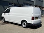 Volkswagen Transporter 2.0 TDI L2H1 150pk Airco Cruise controle Kastinrichting Laderkast Parkeersensoren achter Telefoonvoorbereiding 2-Persoons Usb aansluiting 1e eigenaar Euro 6 Bestel